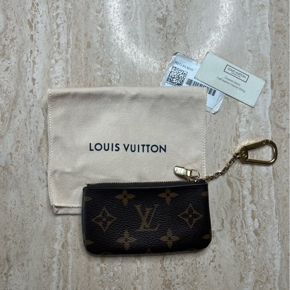 Louis Vuitton Key Pouch - Picture 2 of 5